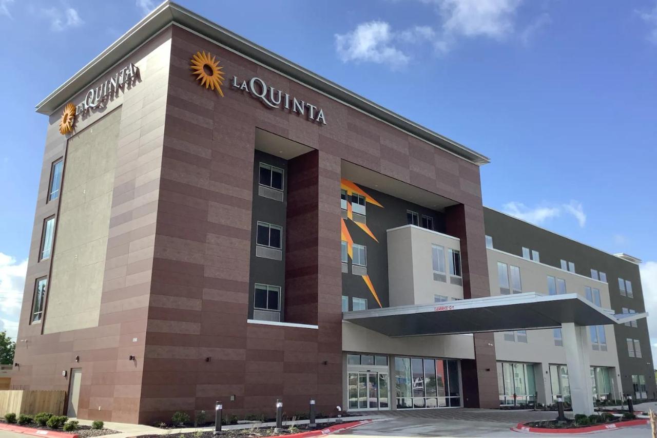 La Quinta Inn & Suites By Wyndham Corpus Christi Southeast Exterior foto